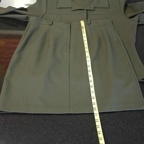 🐢OD Green Skirt Set - Picture 9 of 10